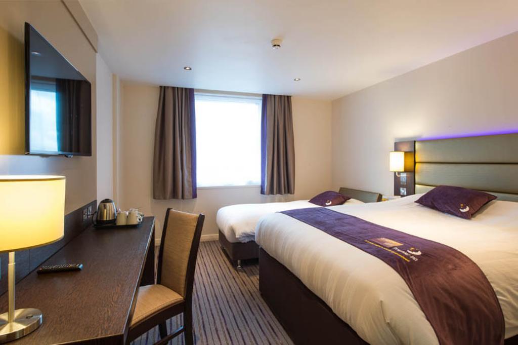 Premier Inn Lancaster Exterior photo