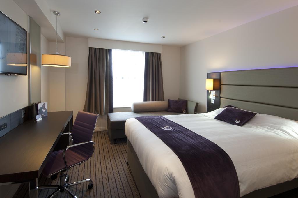 Premier Inn Lancaster Exterior photo